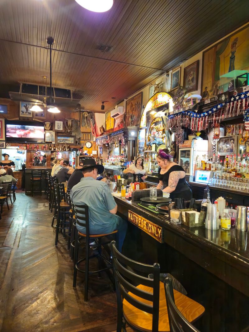 Big Nose Kate's Saloon, Tombstone