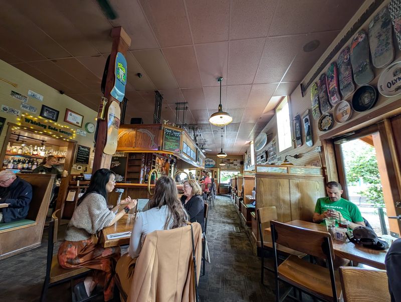 Big River Grill, Stevenson