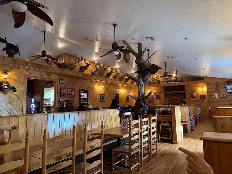 Big Wood BBQ and Grill, Live Oak