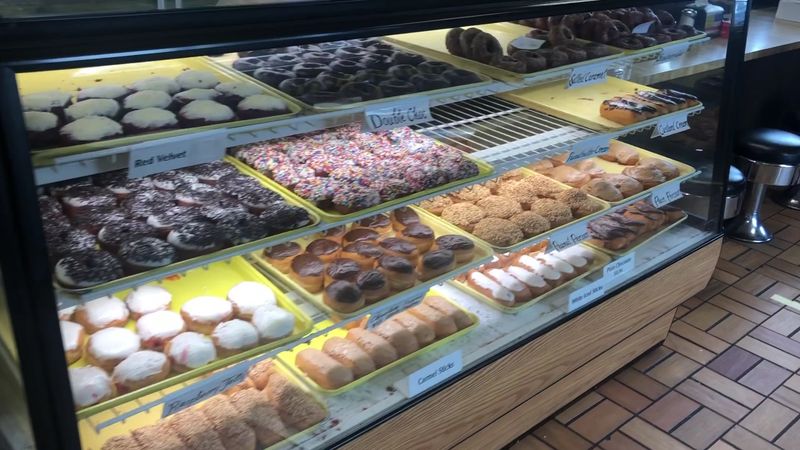 Bill's Donut Shop, Centerville