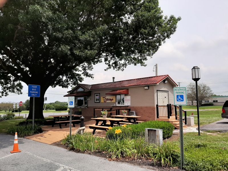 Mr. Sticky's Homemade Sticky Buns (501 Greenfield Rd, Lancaster, PA 17601)