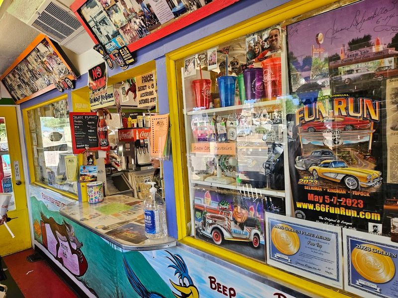 Delgadillo's Snow Cap Drive-In