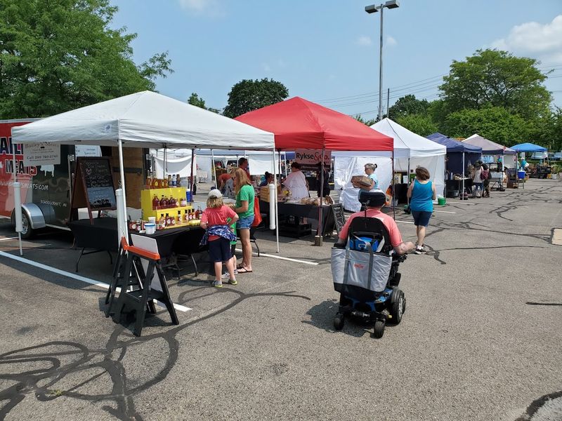 Portage Zhang Farmers Market, Portage