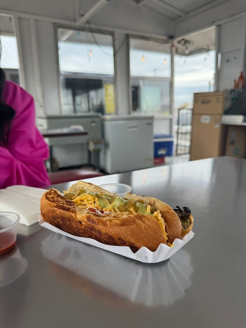 Ruiz Hot Dogs Los Chipilones