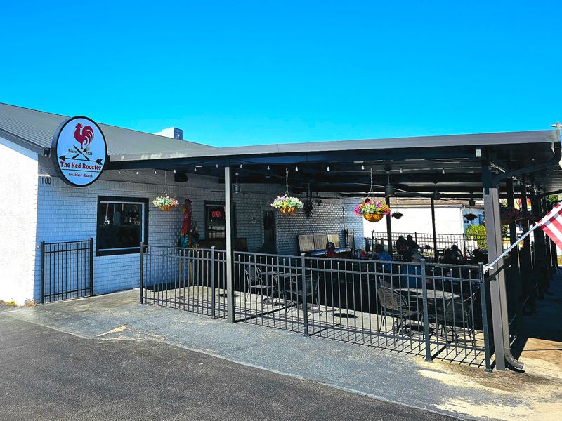 Red Rooster Café