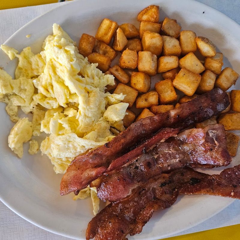 Mornings Cafe Of Bisbee