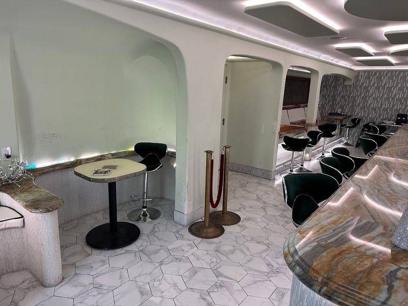 Cafe Royale At Bisbee Royale