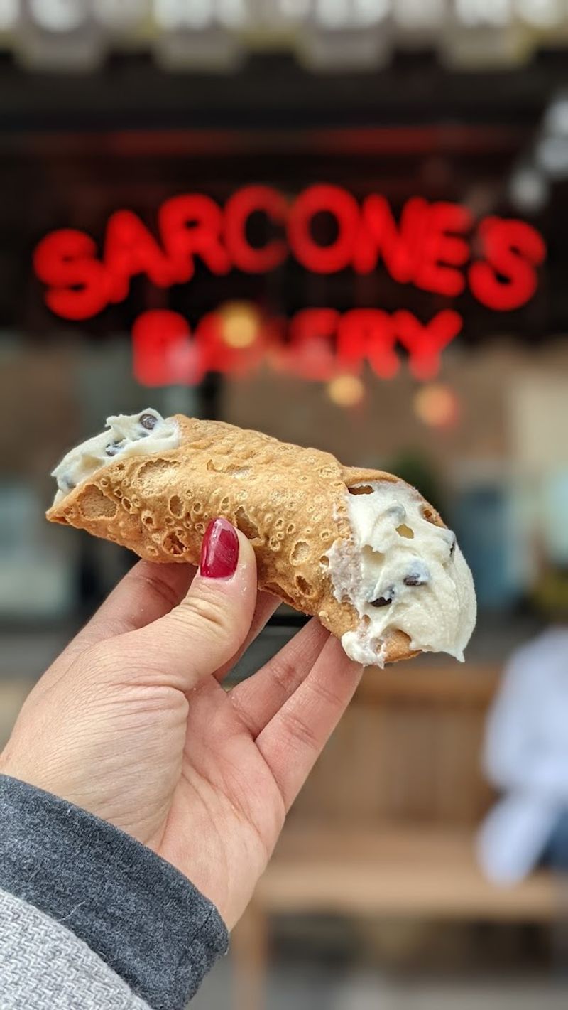 Cannoli Filled Fresh to Order, Every Single Time