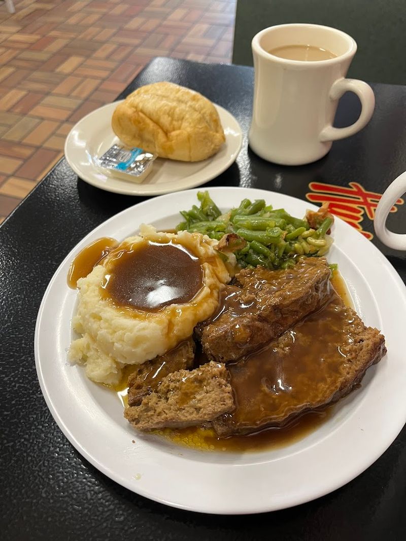 Biscuits And Gravy That Set The Bar Impossibly High