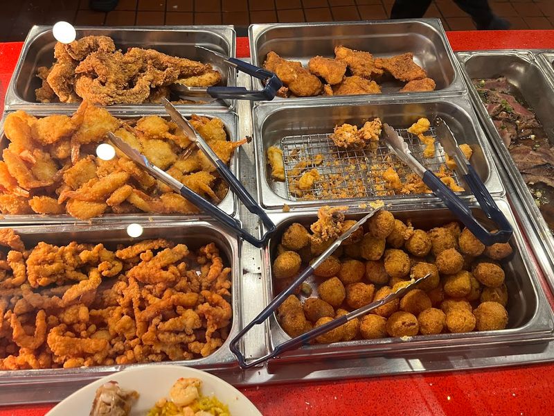 A Complimentary Group Photo That Makes The Night Feel Special