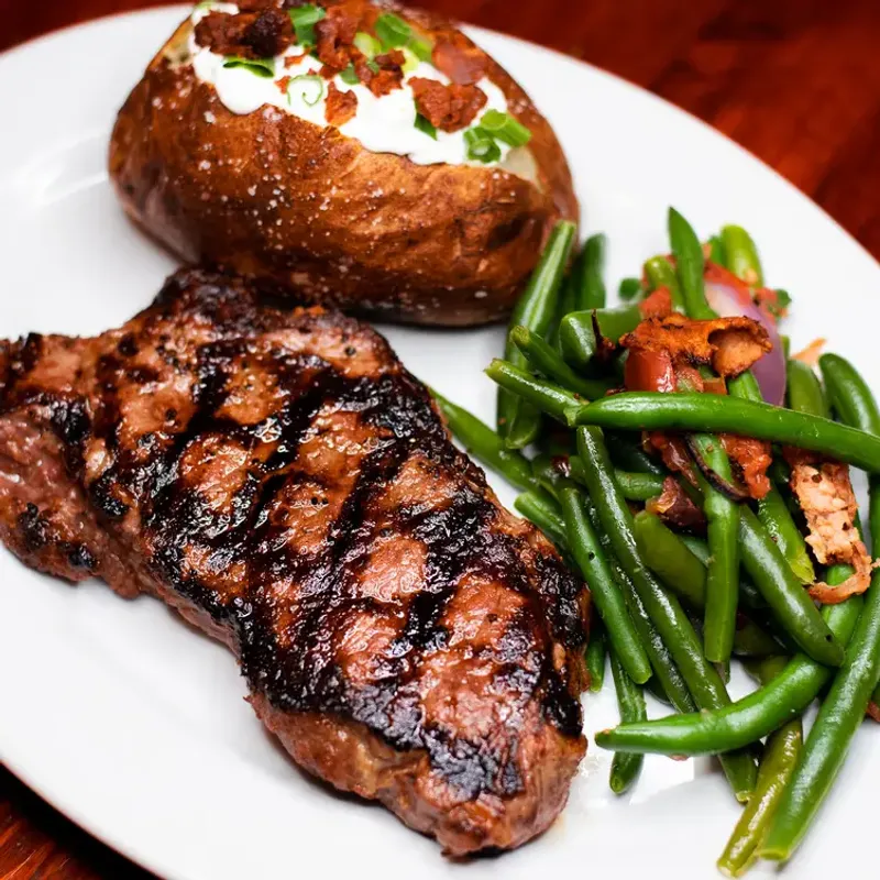 Tahoe Joe's Famous Steakhouse: A Sierra-Sized Letdown
