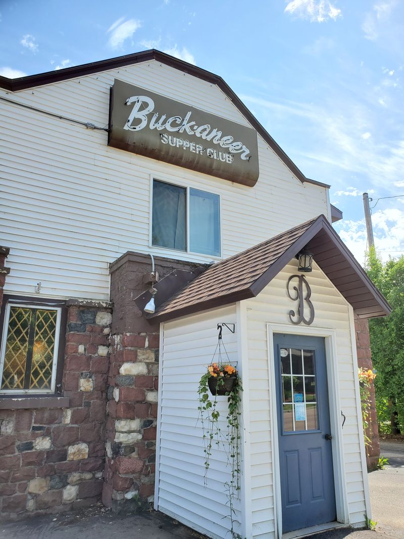 Buck-A-Neer Supper Club — Stratford