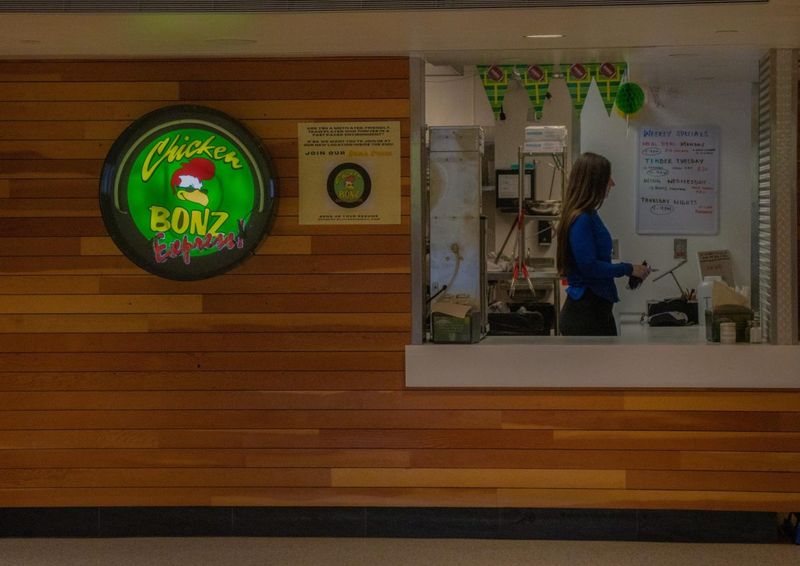 Chicken Bonz: Springfield's Unexpected Wing Wonderland