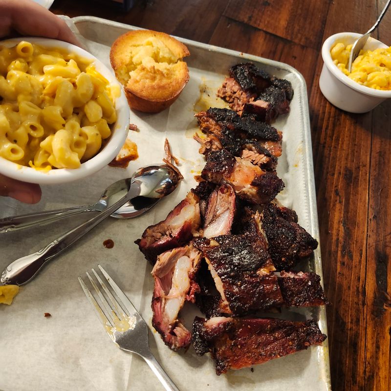 Big Ed's BBQ – Waukegan