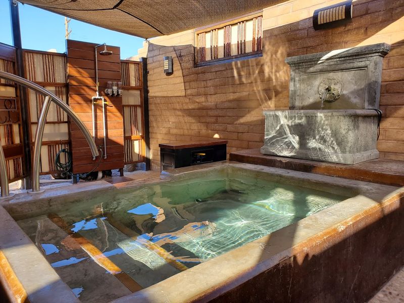 Blackstone Hotsprings