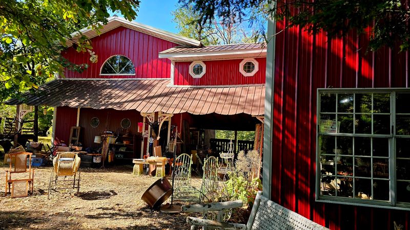 Bloomingdale Barn Antiques, Bloomingdale