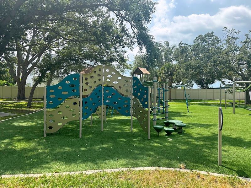 Blossom Lake Park, Seminole