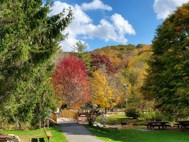 Banner Elk – A Small Town Christmas Weekend