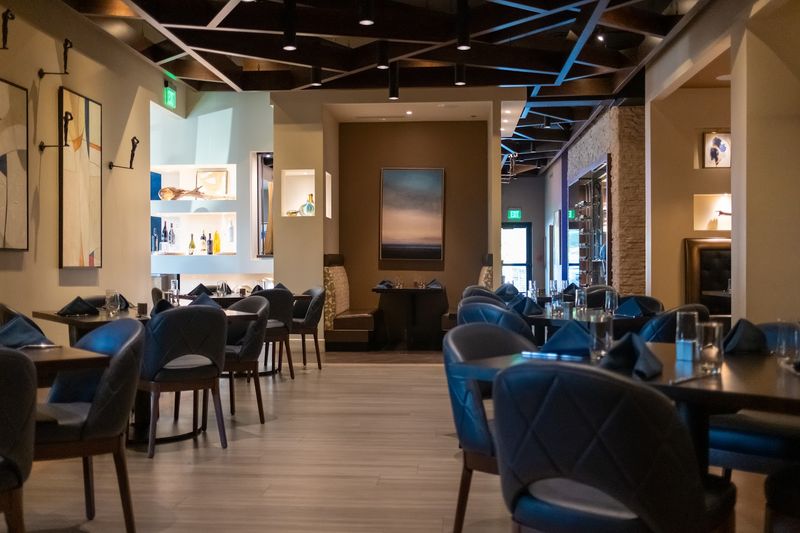 BluPoint Seafood & Steak, Barling