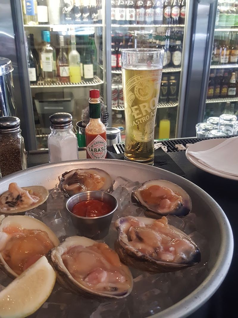 Oysters Here Come with Serious Attention to Detail