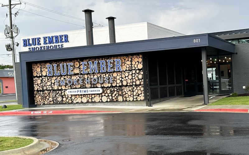 Blue Ember Smokehouse, Hot Springs