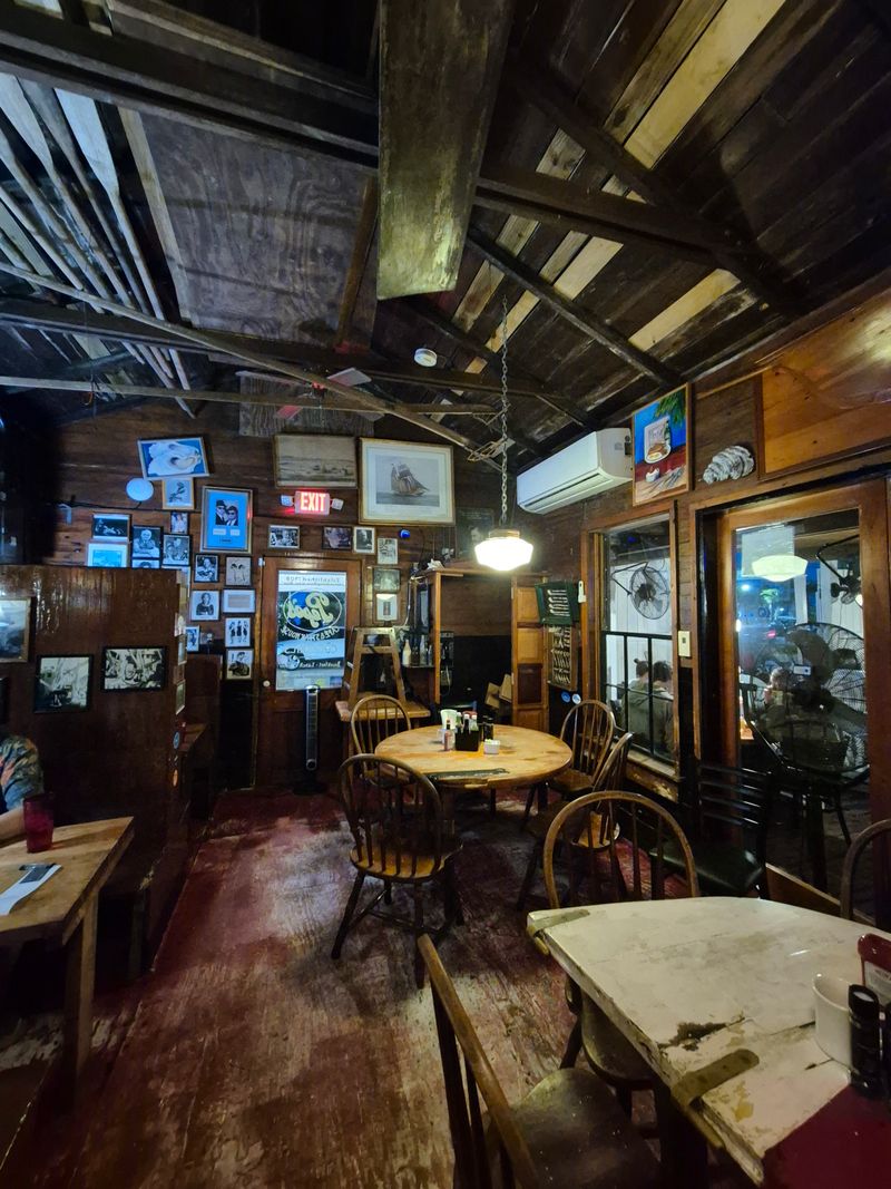 Pepe’s Cafe (Key West) 806 Caroline St