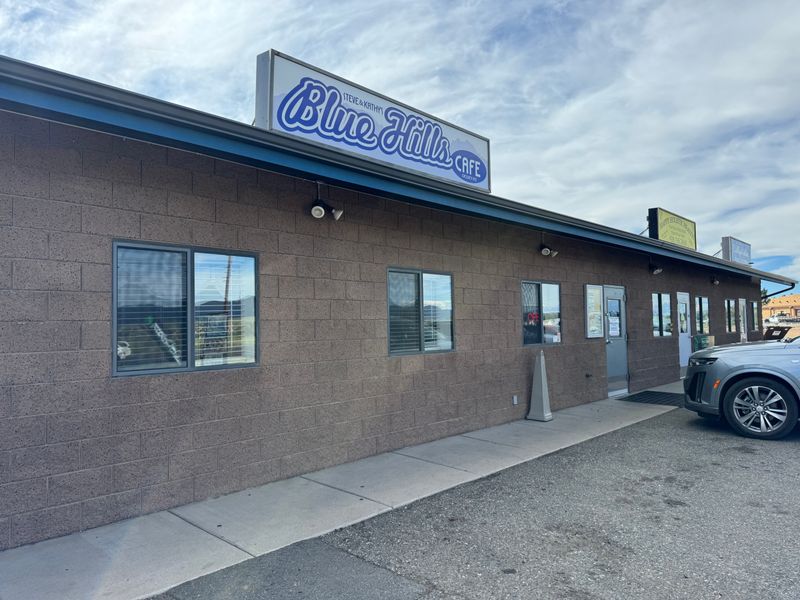 Blue Hills Café, Dewey