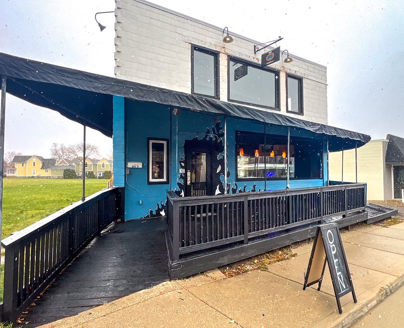 Blue Kuna Smokehouse Blue Kuna Smokehouse