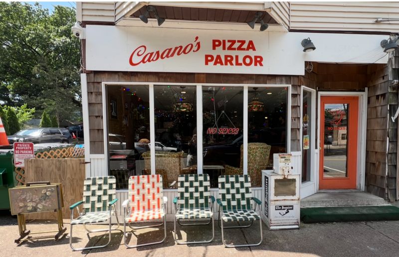 Casano’s Pizza Parlor, Rutherford