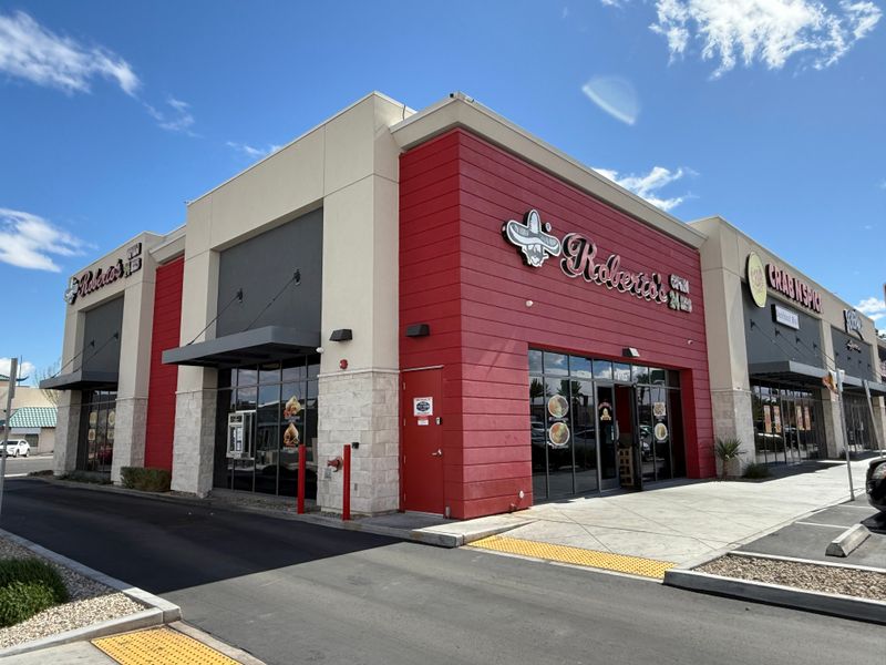 Roberto’s Taco Shop