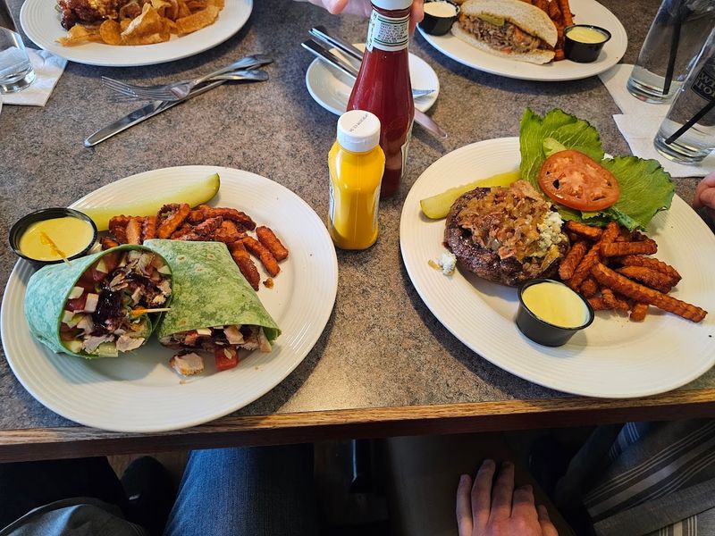 BLT Appetizer: A Crisp Detour