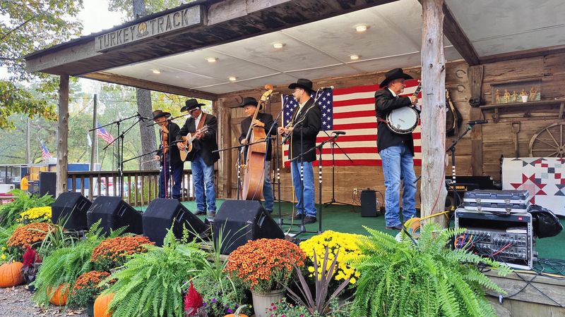 Bluegrass Takes Over The Foothills