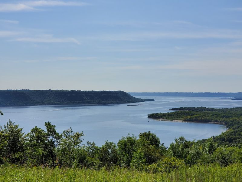 Bluff-Top Trails Wait Just A Few Minutes Up The Road