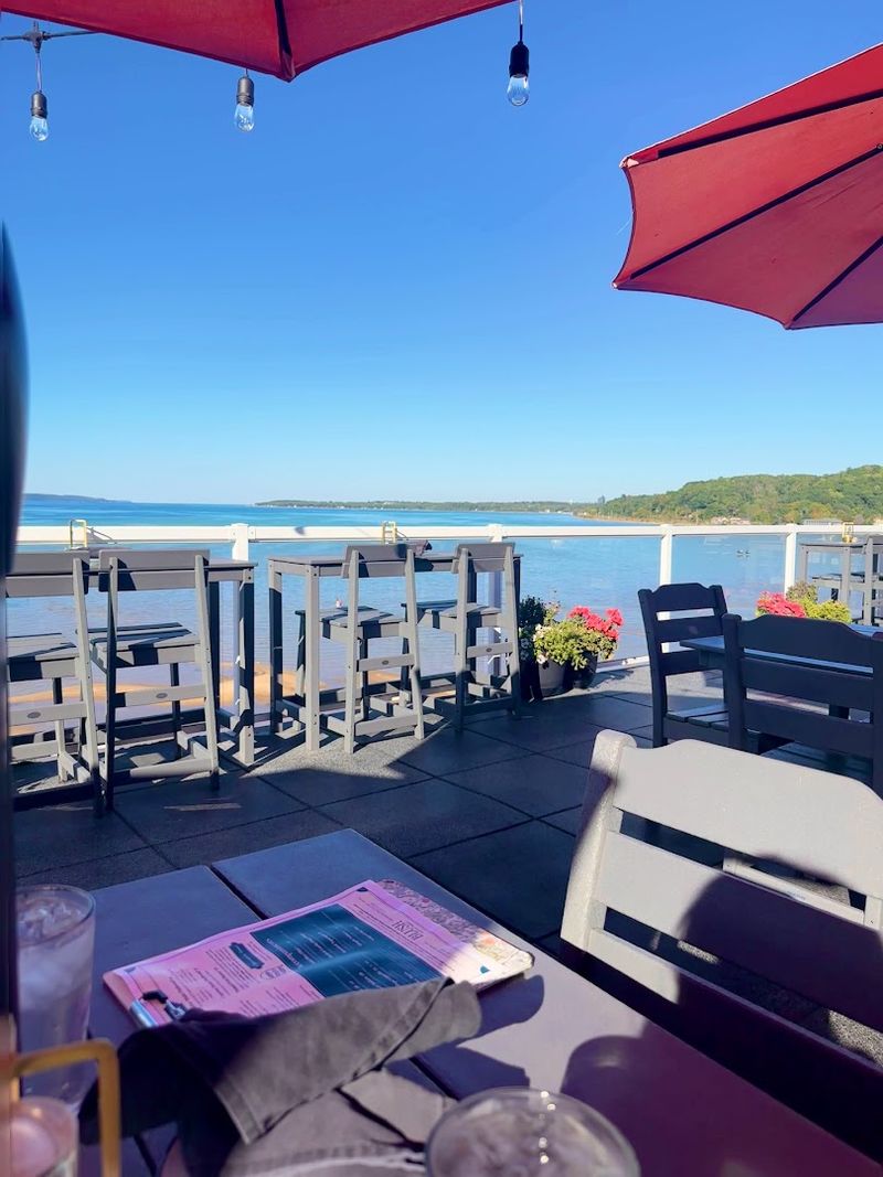 Blush Rooftop Terrace, Traverse City