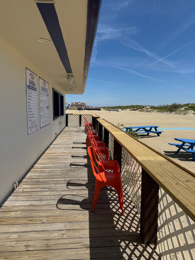 Boardwalk Bandit Sandwich And Soda