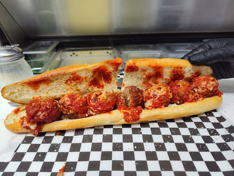 Boar's Head Sandwiches And Pizza