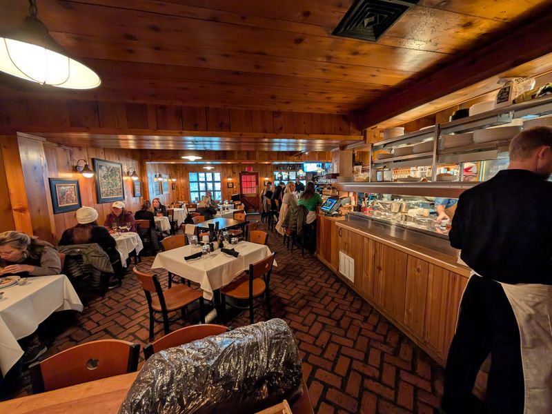 Chandler’s A Restaurant (Petoskey)