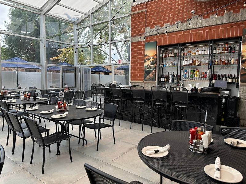 Boston Fish Market – Des Plaines