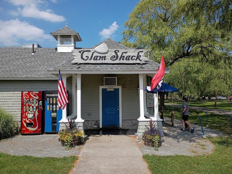 Clam Shack Salem
