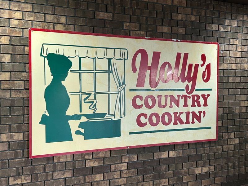 Holly's Country Cooking — Conway