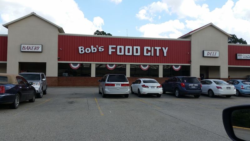 Bob's Food City, Mount Ida