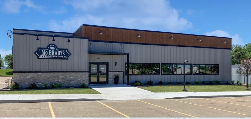 Mo Brady’s Steakhouse – Davenport