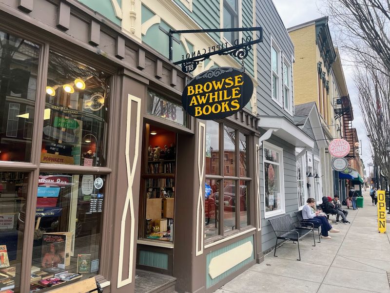 Browse Awhile Books, Tipp City