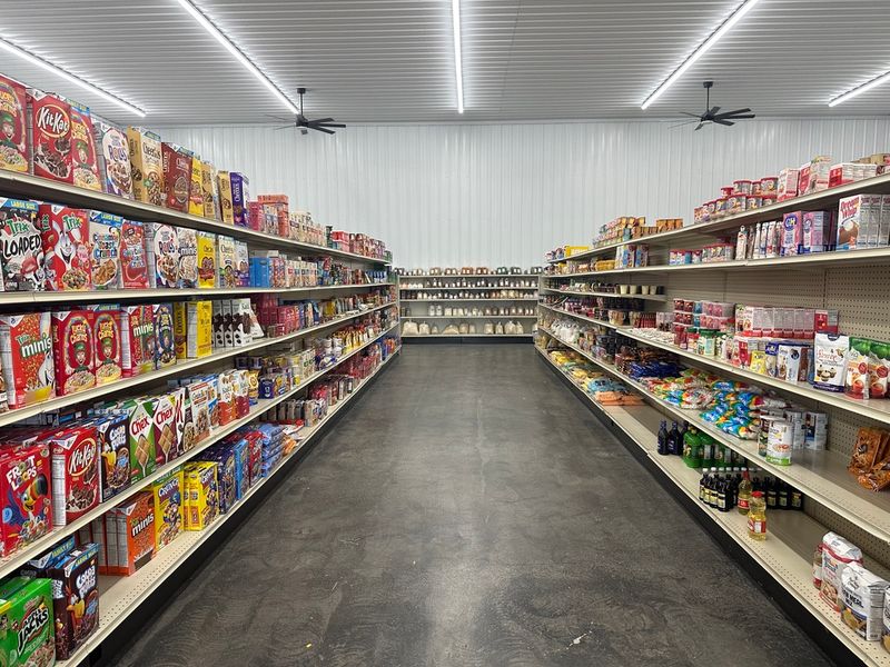 Sunshine Salvage (Amish Discount Grocery & Country Store)