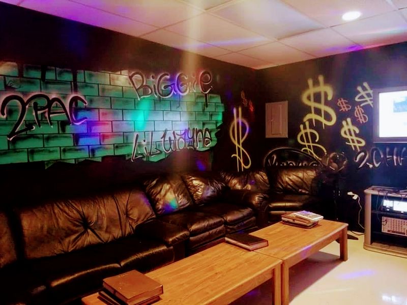 Book The Room That Fits Your Group Book The Room That Fits Your Group