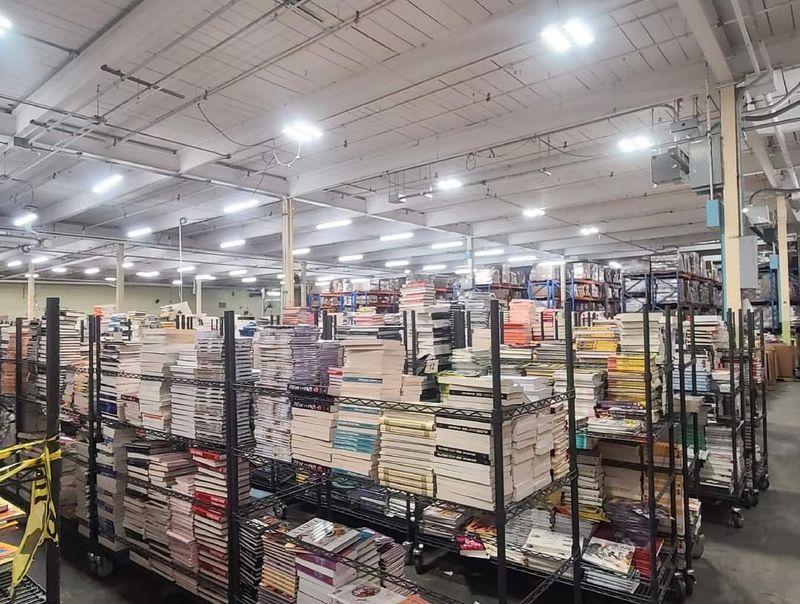 Book Warehouse Outlet, Easley