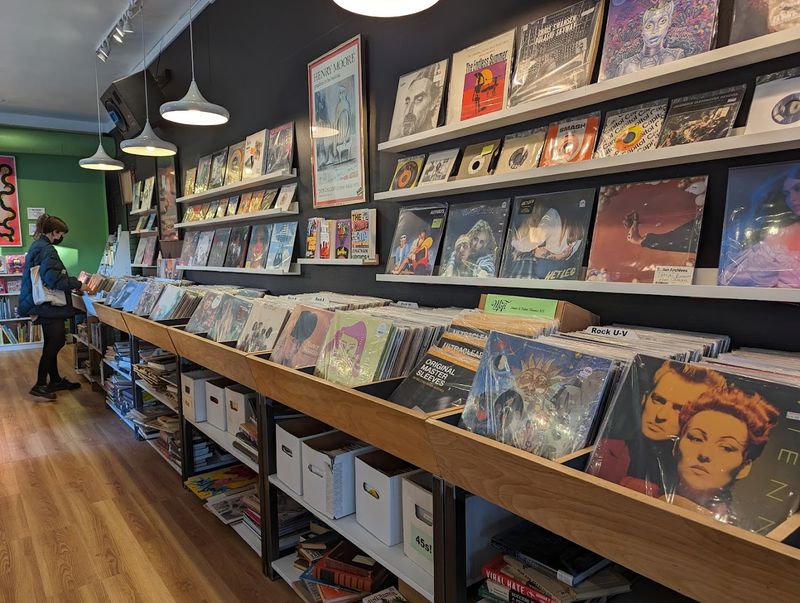 Squeezebox Books & Music, Evanston, Illinois