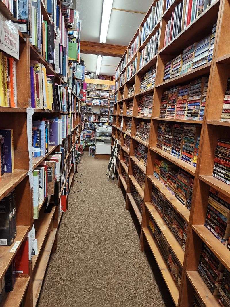 Books Galore, Erie
