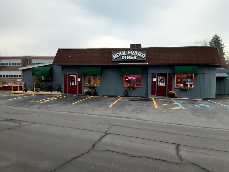 Boulevard Diner
