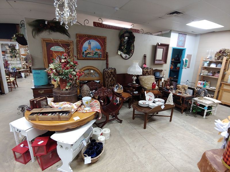 Boutique Layout, Not A Mountain Of Bins